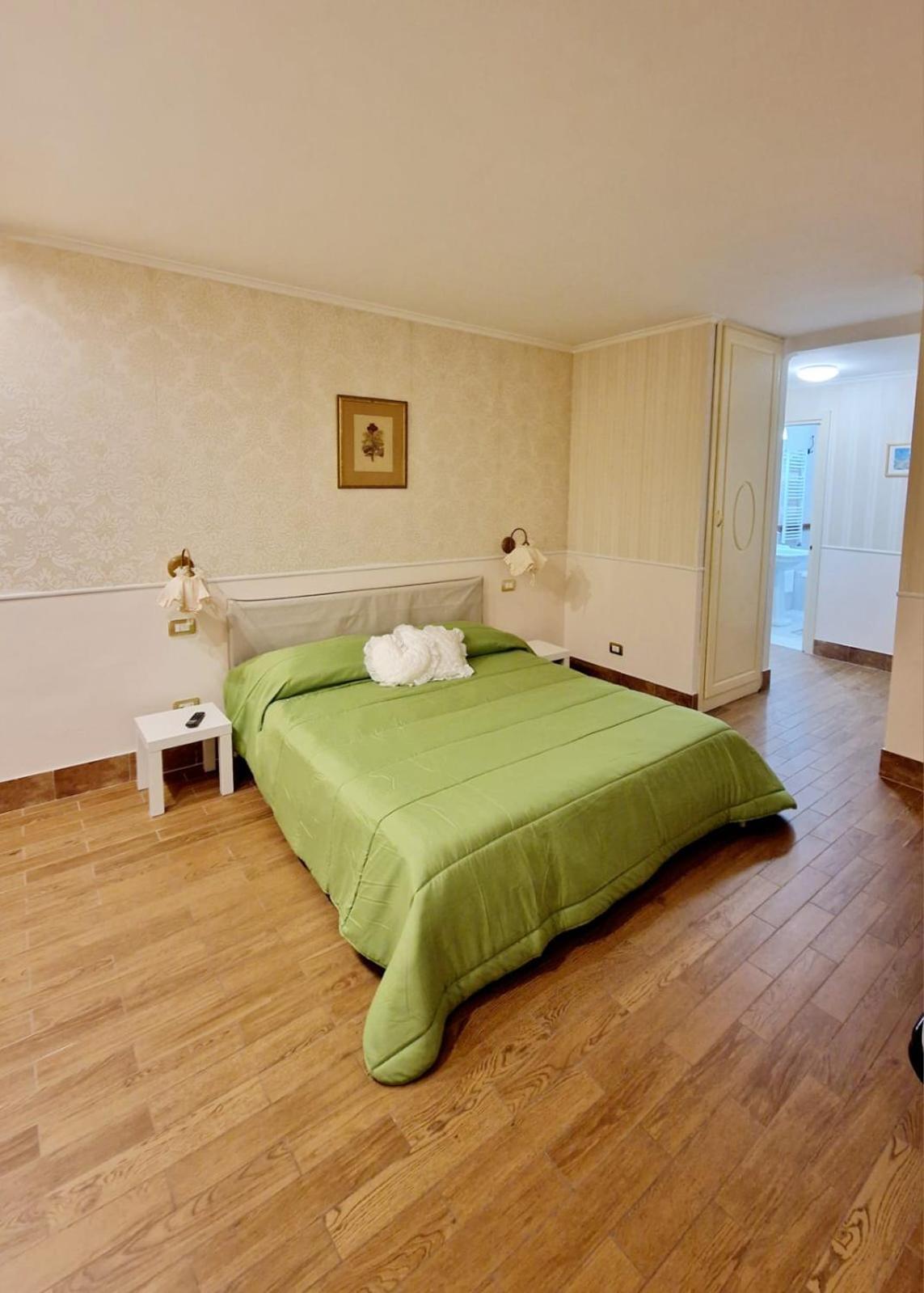 Fuga A Napoli Apartment Экстерьер фото